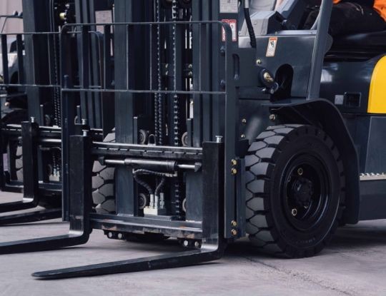 The four main causes of forklift accidents (and how to avoid them)